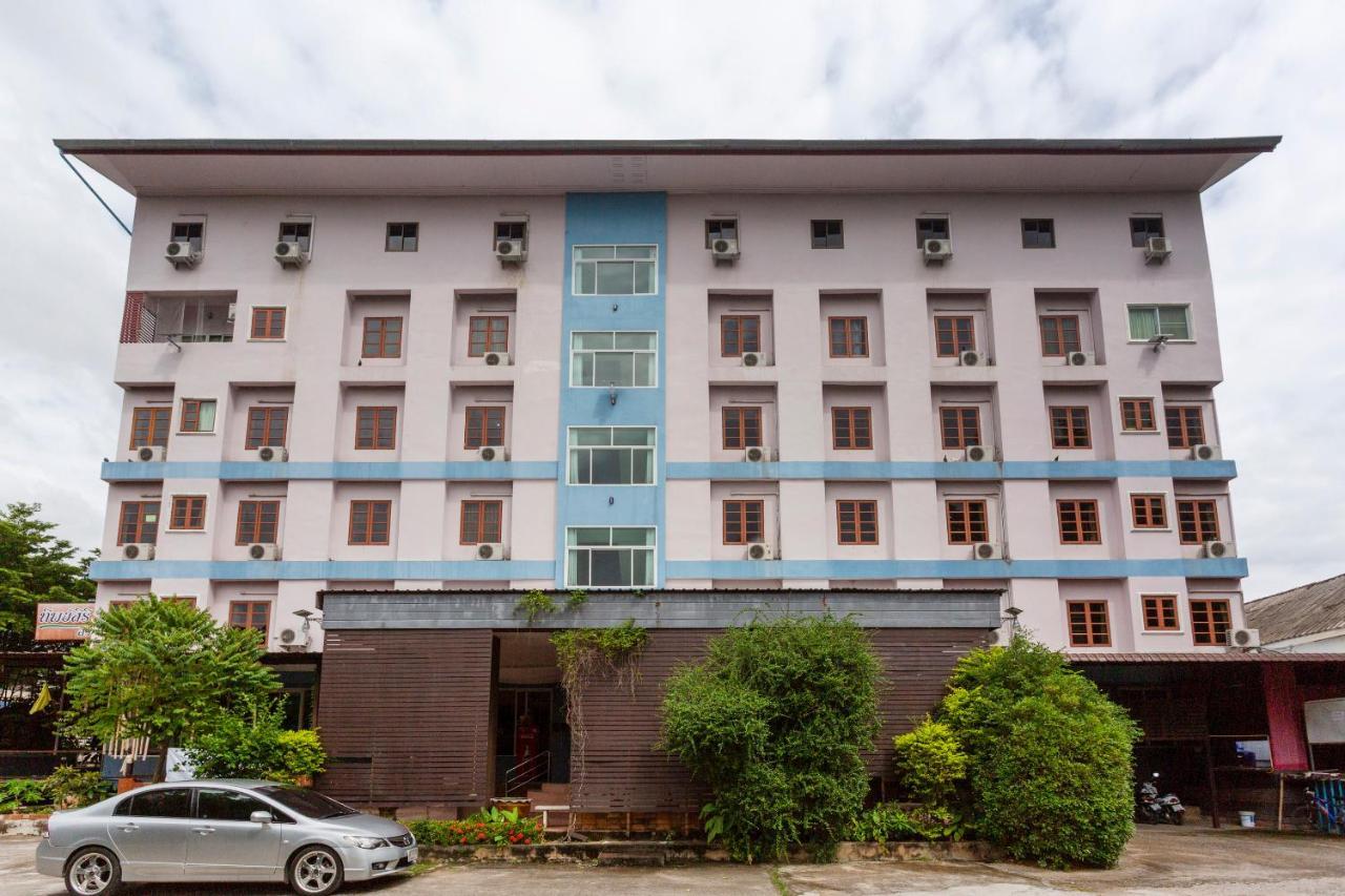 Oyo 75356 Thipsiri Lodge Čiang Mai Exteriér fotografie