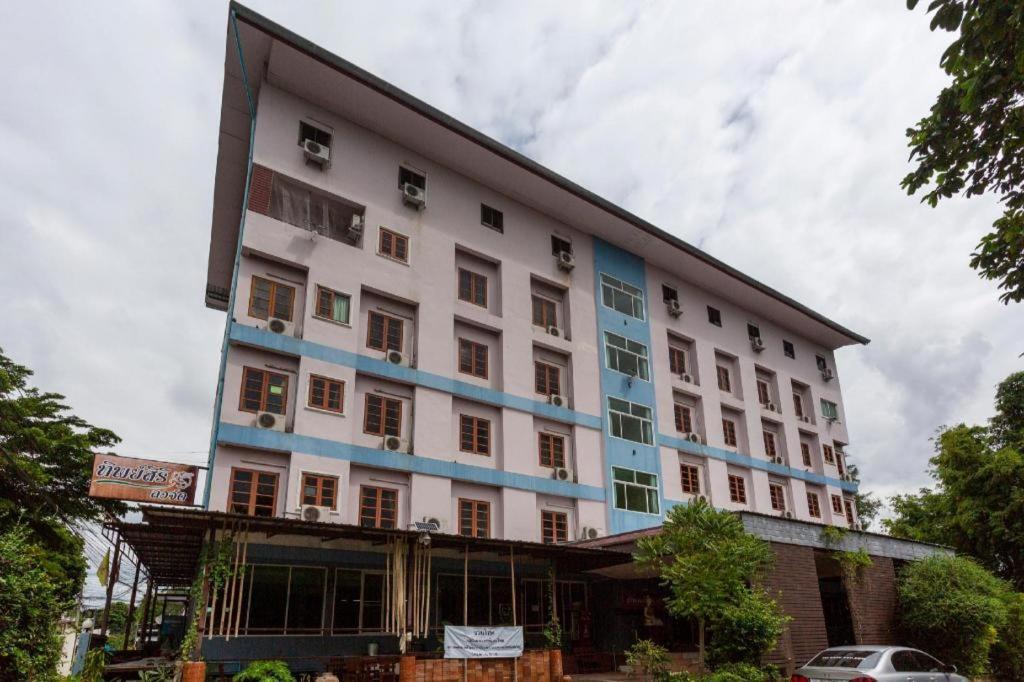 Oyo 75356 Thipsiri Lodge Čiang Mai Exteriér fotografie